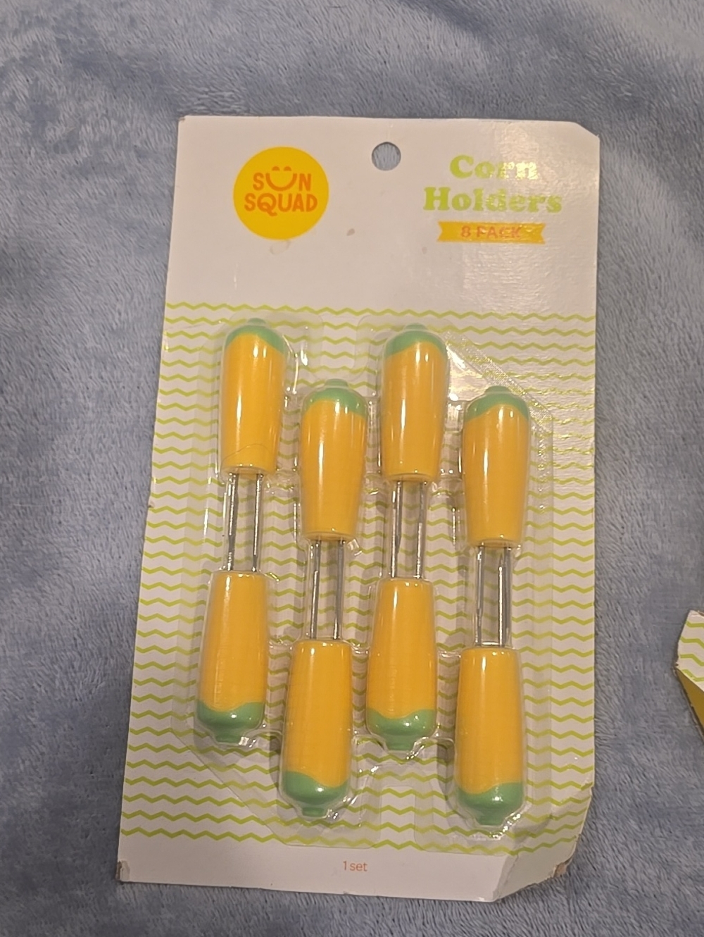 ❤️10/$10 New Sun Squad Yellow Corn Holders with Green Tips — 8 Pack